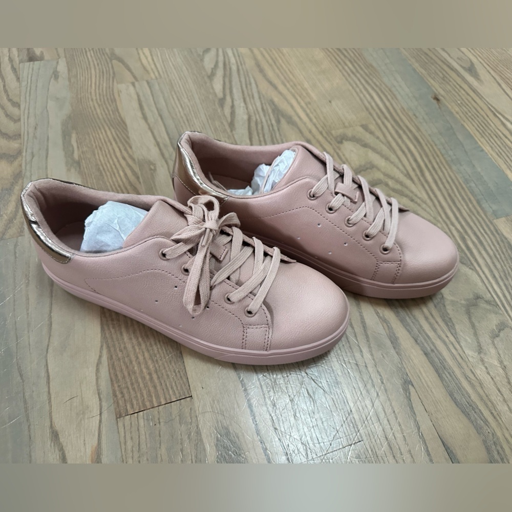 Aldo Blush Pink and Rose Gold Women's lace up Sneakers